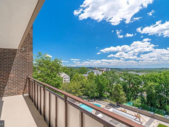 250 S Reynolds Street 612, Alexandria VA 22304