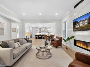 910 Fairway Drive NE, Vienna VA 22180