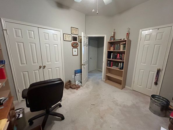 13618 Hidden Dell Court, Houston TX 77059
