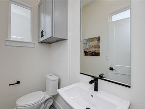 2905 Nagle Street, Houston TX 77004