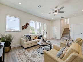 2905 Nagle Street, Houston TX 77004