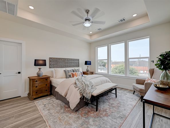 2905 Nagle Street, Houston TX 77004