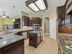 10707 Mandavilla Dr Drive, Houston TX 77095