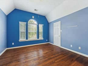 10707 Mandavilla Dr Drive, Houston TX 77095