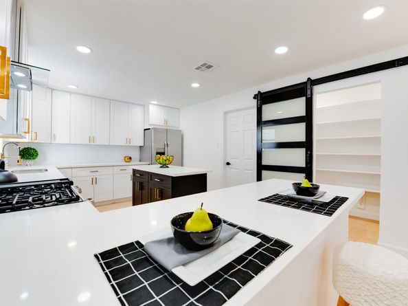 2514 Haverhill Drive, Houston TX 77008