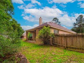 1938 Honey Laurel Drive, Conroe TX 77304
