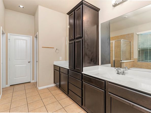1938 Honey Laurel Drive, Conroe TX 77304