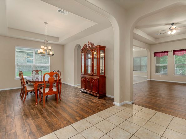 1938 Honey Laurel Drive, Conroe TX 77304