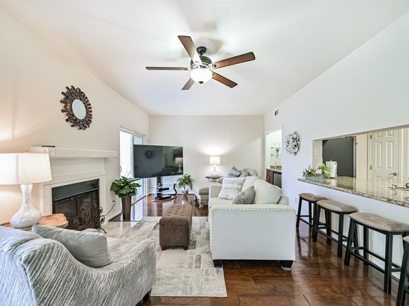 18809 Egret Bay Boulevard 306, Webster TX 77058