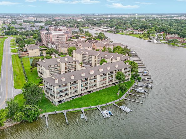 18809 Egret Bay Boulevard 306, Webster TX 77058