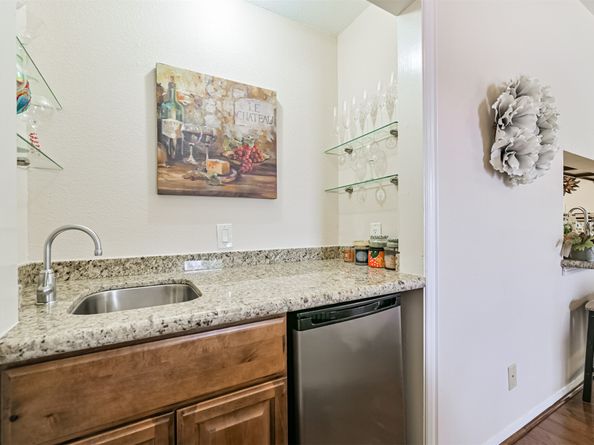 18809 Egret Bay Boulevard 306, Webster TX 77058