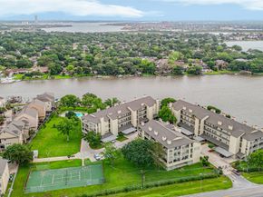 18809 Egret Bay Boulevard 306, Webster TX 77058