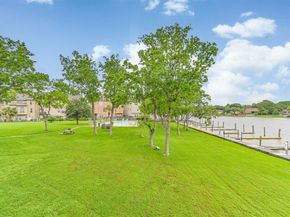 18809 Egret Bay Boulevard 306, Webster TX 77058