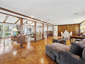 10227 Holly Springs Drive, Houston TX 77042