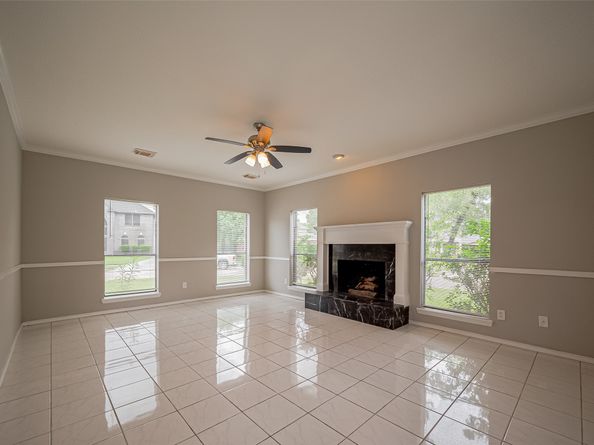 215 Wood Circle Lane, Houston TX 77015