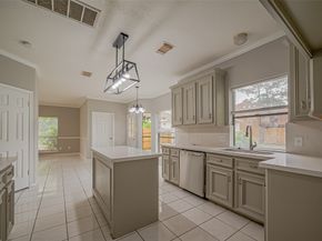 215 Wood Circle Lane, Houston TX 77015