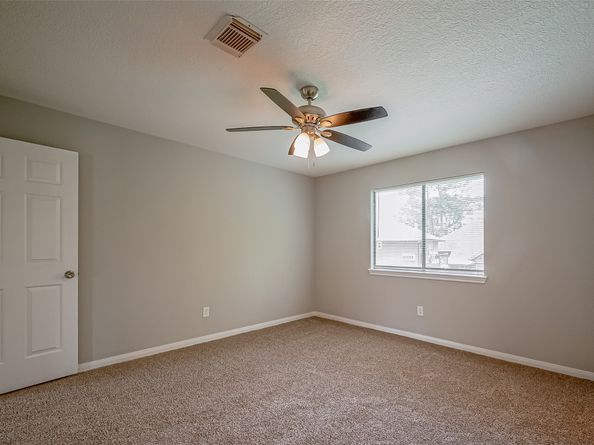 215 Wood Circle Lane, Houston TX 77015