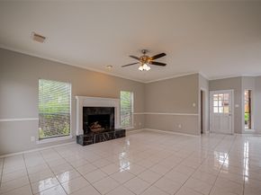 215 Wood Circle Lane, Houston TX 77015