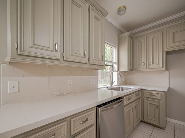 215 Wood Circle Lane, Houston TX 77015