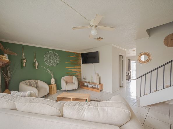 5837 Sunforest Drive, Houston TX 77092