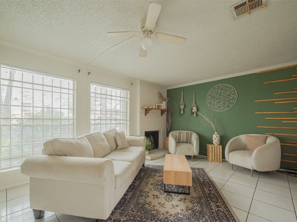 5837 Sunforest Drive, Houston TX 77092