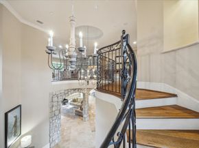 2 Burkhart Forest Court, Spring Valley Village TX 77055