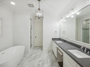 2 Burkhart Forest Court, Spring Valley Village TX 77055