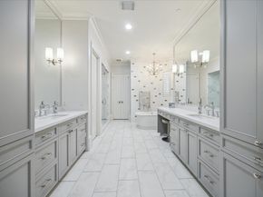 2 Burkhart Forest Court, Spring Valley Village TX 77055