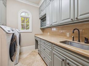 2 Burkhart Forest Court, Spring Valley Village TX 77055