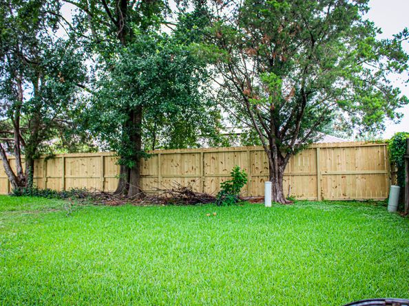 11335 Chelsea Walk Drive, Houston TX 77066