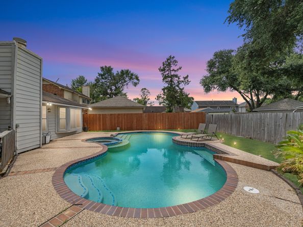 8023 Pine Falls Drive, Houston TX 77095