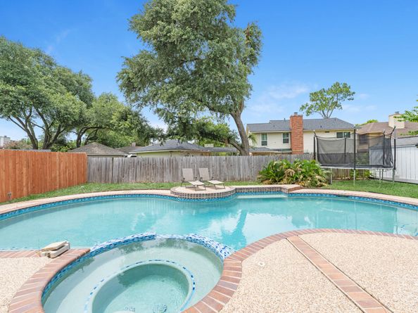 8023 Pine Falls Drive, Houston TX 77095