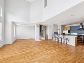 5219 Kiam Street F, Houston TX 77007
