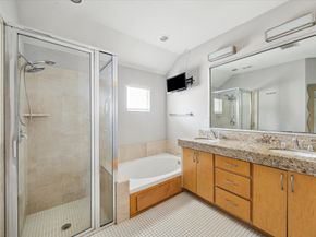 5219 Kiam Street F, Houston TX 77007