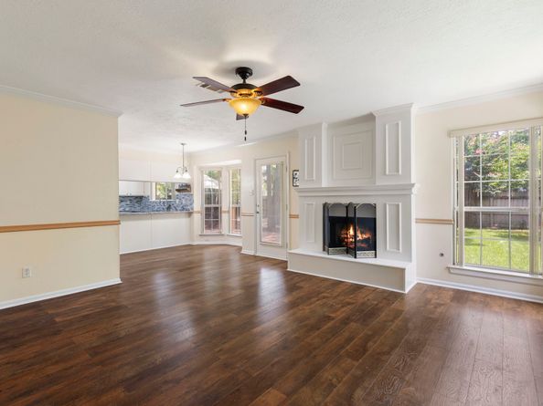 34 Sweetdream Place, The Woodlands TX 77381