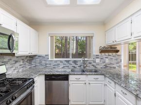 34 Sweetdream Place, The Woodlands TX 77381