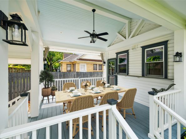 208 E 12th Street, Houston TX 77008
