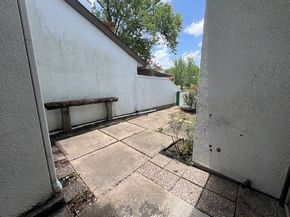 7655 S Braeswood Boulevard 8, Houston TX 77071