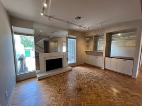 7655 S Braeswood Boulevard 8, Houston TX 77071