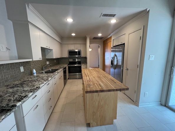 7655 S Braeswood Boulevard 8, Houston TX 77071