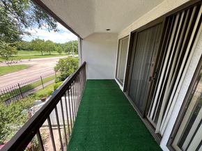 7655 S Braeswood Boulevard 8, Houston TX 77071
