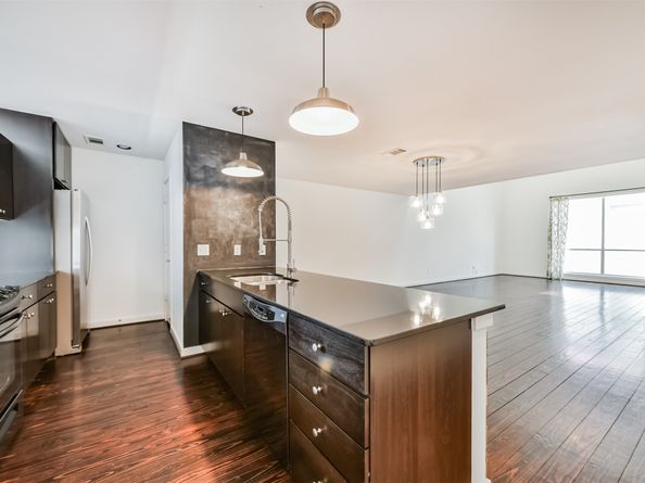 3028 Commerce Street, Houston TX 77003
