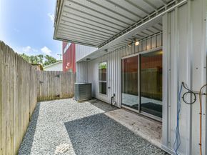 3028 Commerce Street, Houston TX 77003
