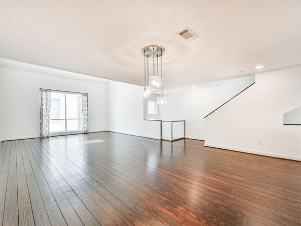 3028 Commerce Street, Houston TX 77003