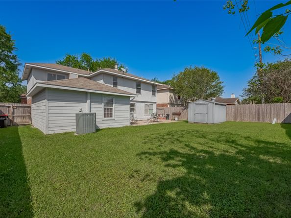 15911 Mission Glen Drive, Houston TX 77083