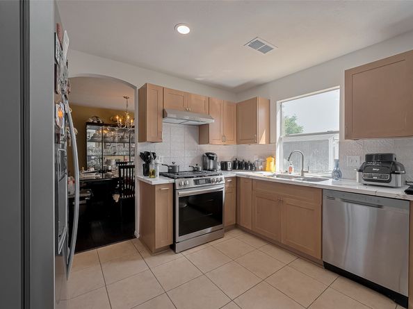 15911 Mission Glen Drive, Houston TX 77083