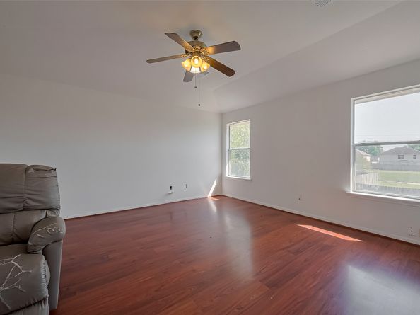 15911 Mission Glen Drive, Houston TX 77083