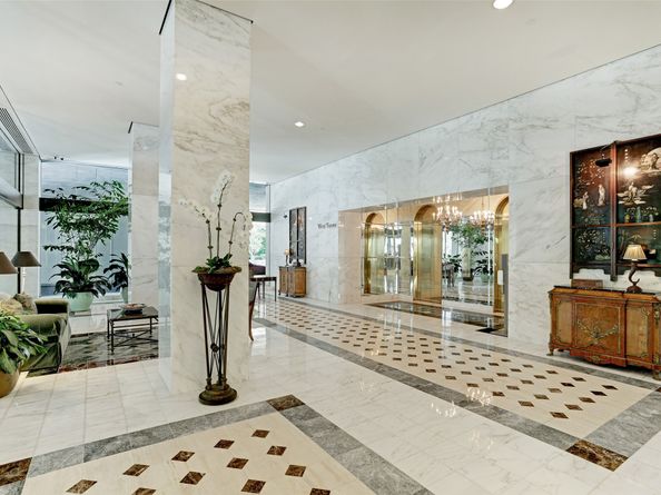 1111 Hermann Drive 7F, Houston TX 77004