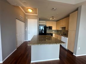 3505 Sage Road 2804, Houston TX 77056