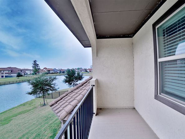 5526 Wollemi Falls Lane, Sugar Land TX 77479